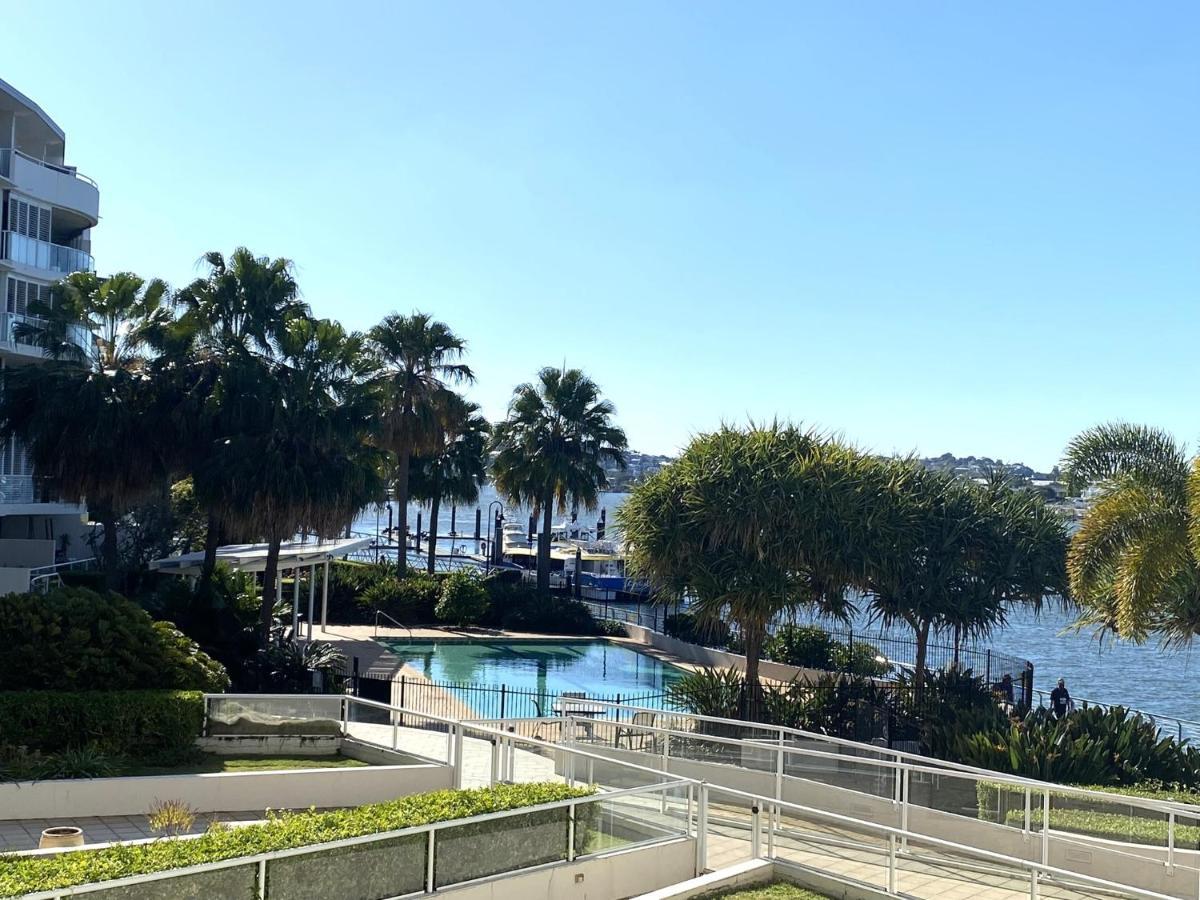 STYLISH RIVERSIDE RETREAT NEW FARM APARTMENT BRISBANE